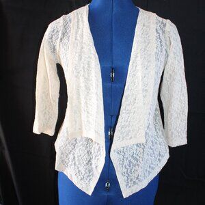 H.I.P. hapening in the present Cream Floral Open Front Lace Cardigan Size Small